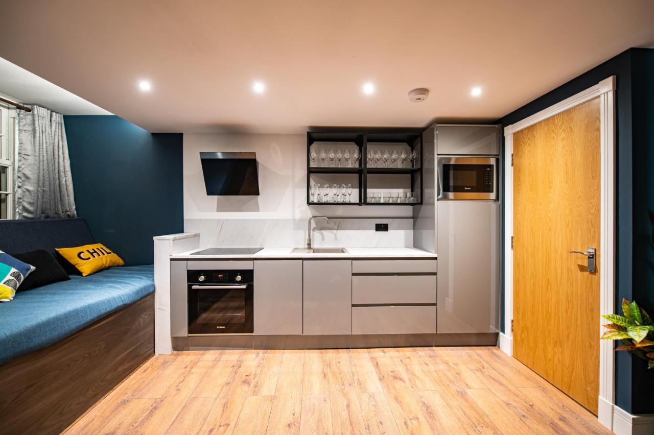 The Nest - Luxury 16 Person Apt W Jacuzzi & Parking Blackpool Ngoại thất bức ảnh