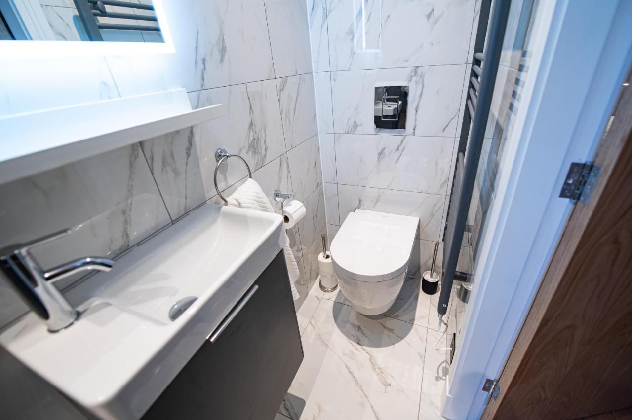 The Nest - Luxury 16 Person Apt W Jacuzzi & Parking Blackpool Ngoại thất bức ảnh