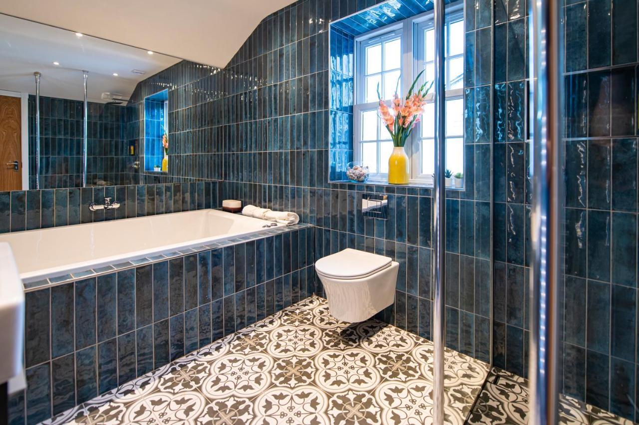 The Nest - Luxury 16 Person Apt W Jacuzzi & Parking Blackpool Ngoại thất bức ảnh